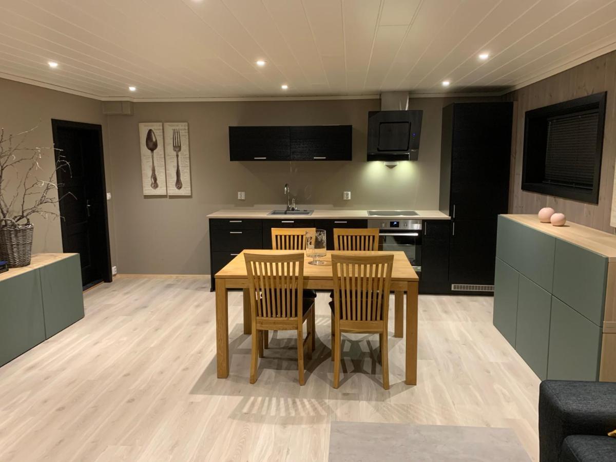 Lom Apartment Eksteriør billede